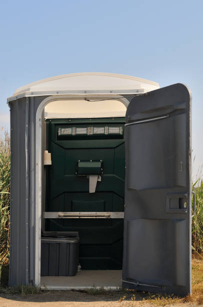 Portable Toilet Options We Offer in Glastonbury Center, CT